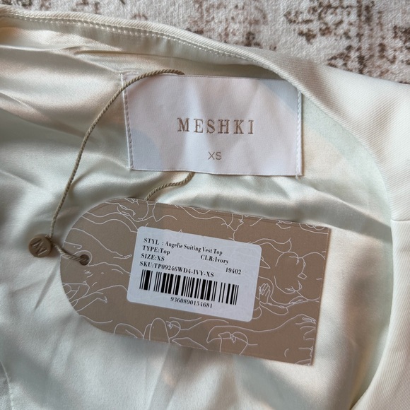 NWT Meshki Angelie Suiting Vest Top – Ivory - Picture 4 of 4